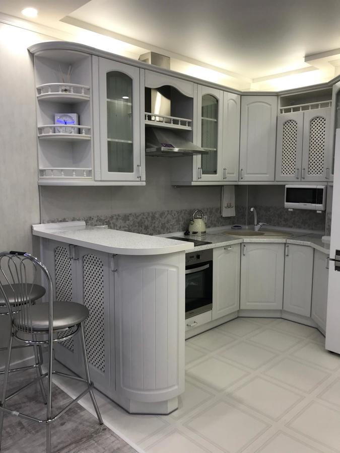 Luxe Apartment On Drahomanova Киев Екстериор снимка