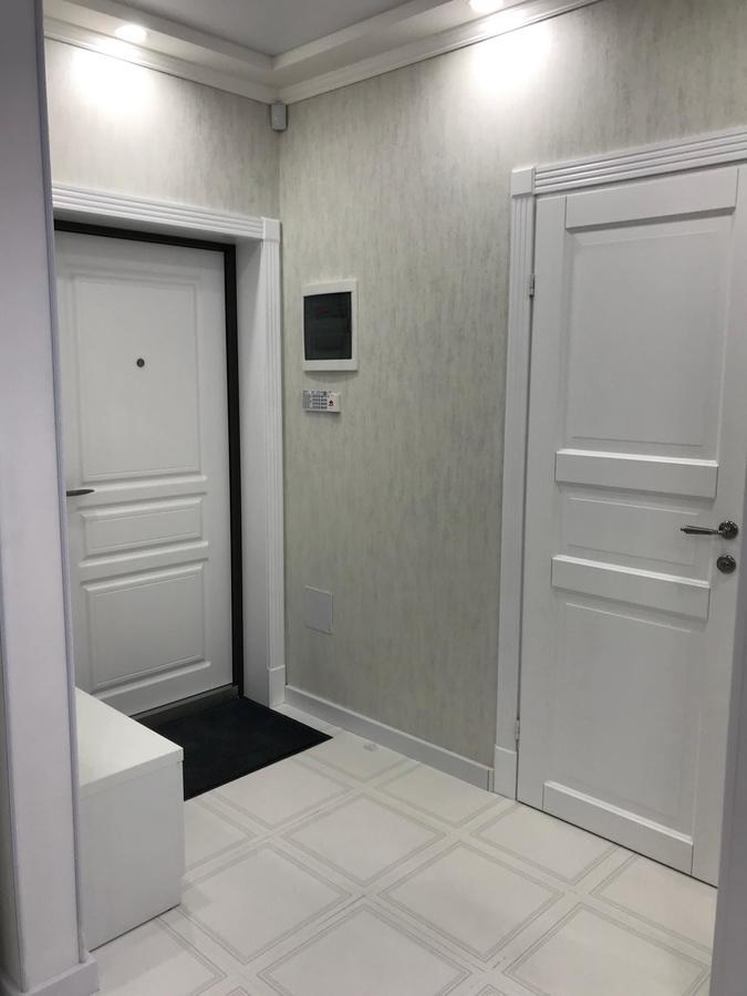 Luxe Apartment On Drahomanova Киев Екстериор снимка