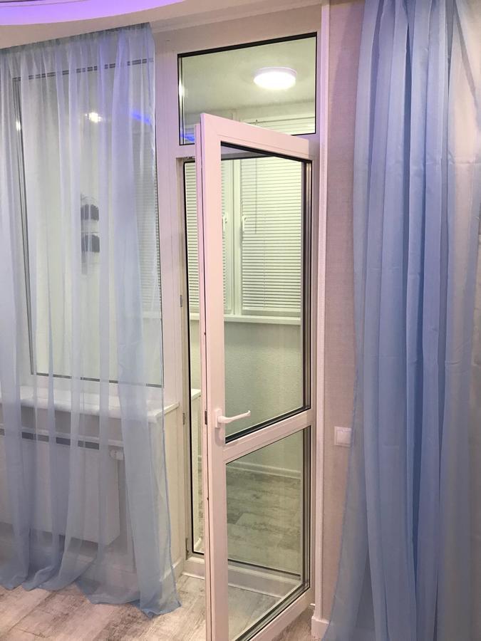 Luxe Apartment On Drahomanova Киев Екстериор снимка
